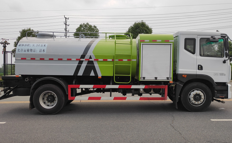 新能源東風(fēng)D9純電動綠化灑水車圖片2