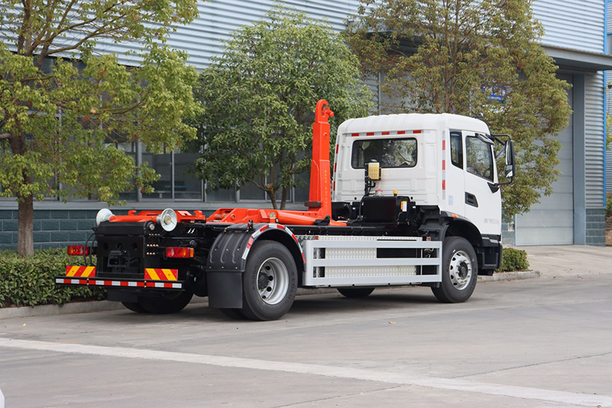 東風(fēng)天錦14方純電動(dòng)車廂可卸式垃圾車圖片4