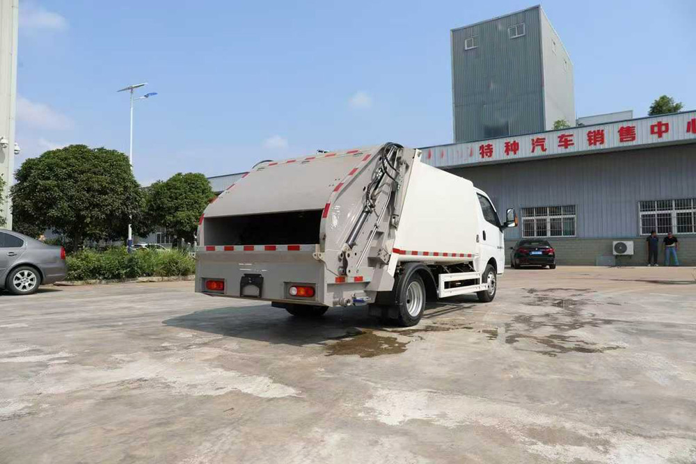 飛碟3方純電動壓縮垃圾運輸車圖片3